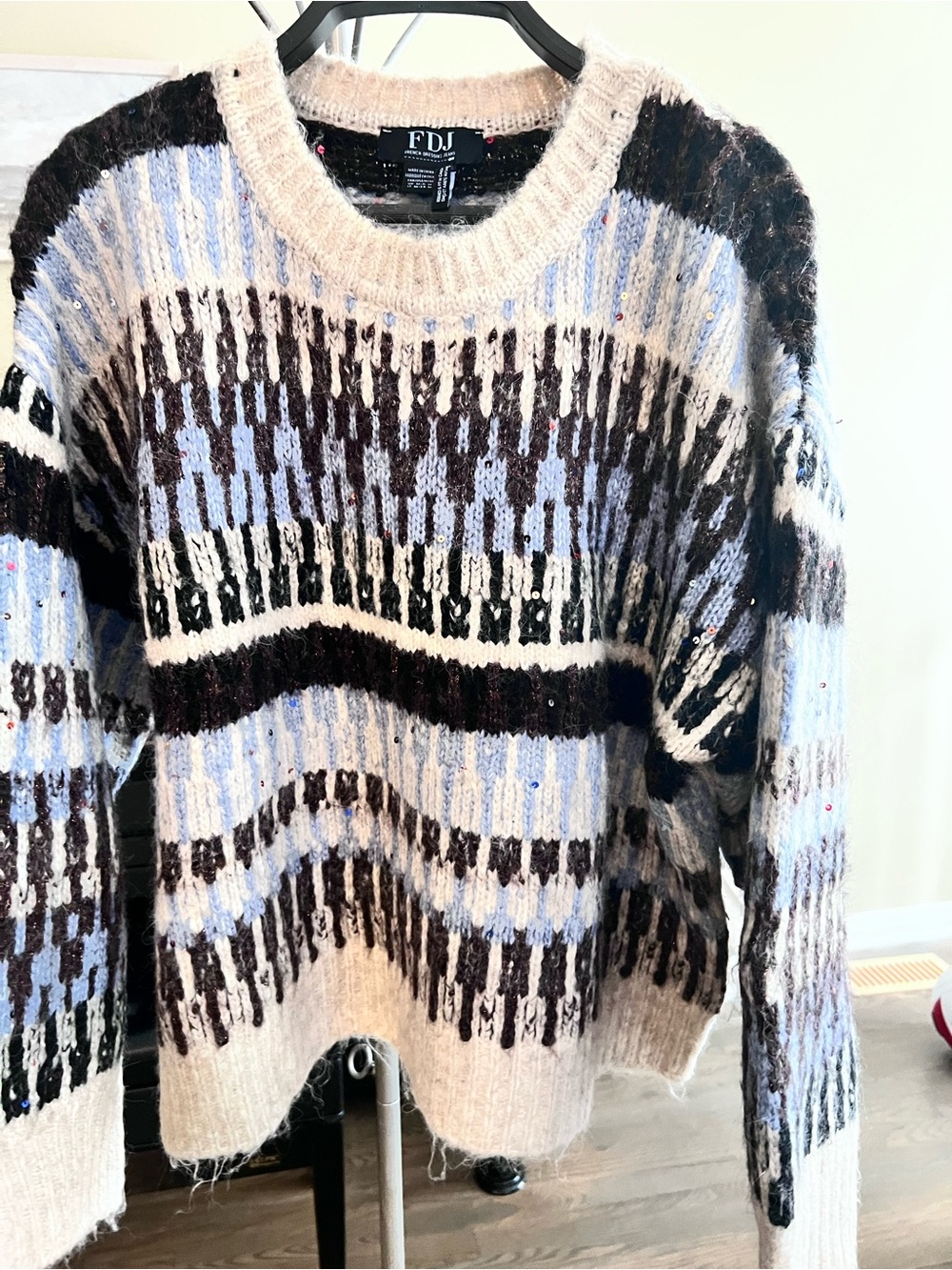 Textured Crewneck Sweater in Cream, Blue & Black - FDJ - Picture 2 of 8